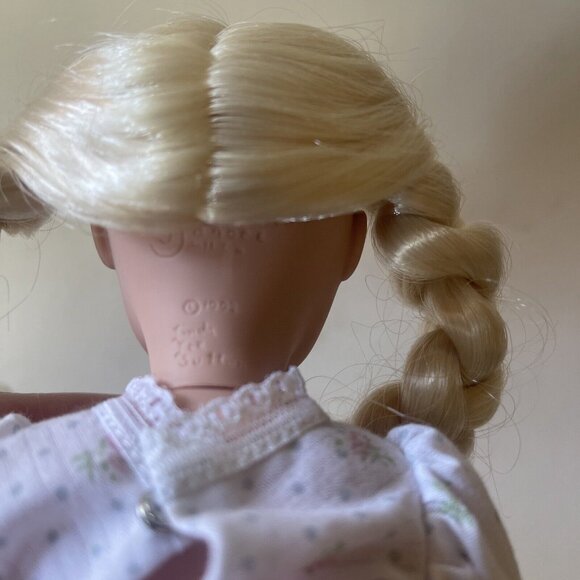 Effanbee Doll Vintage 90s Princess And The Pea With Stand Linda Lee Sutton 1992 - Picture 5 of 10